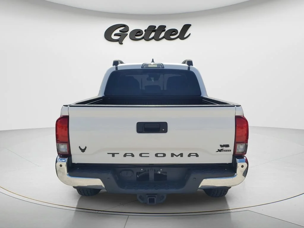 Used 2019 White Toyota SR5 V6 image 4