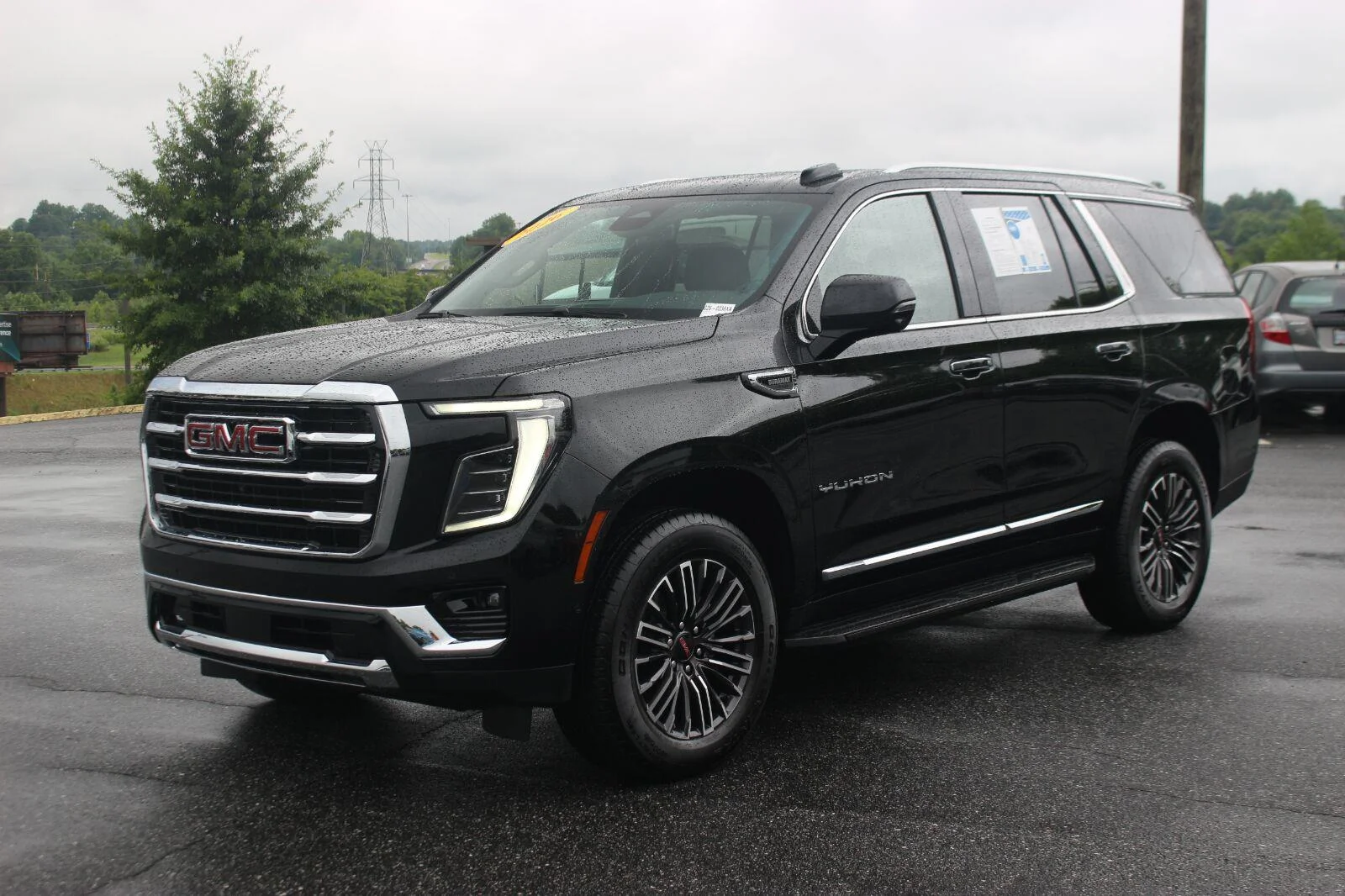 Used 2026 Onyx Black GMC Elevation image 3