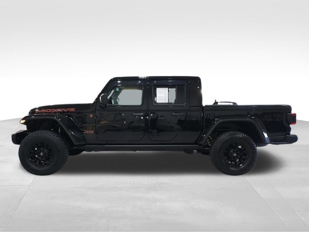 Used 2025 Black Jeep Mojave image 5