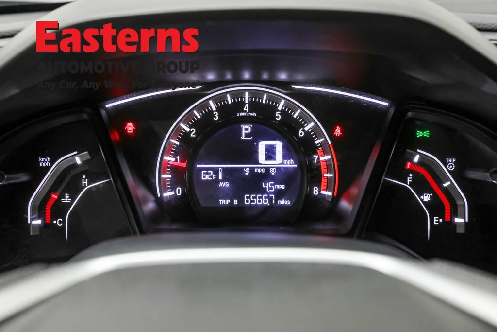 Used 2018 Silver Honda LX image 17