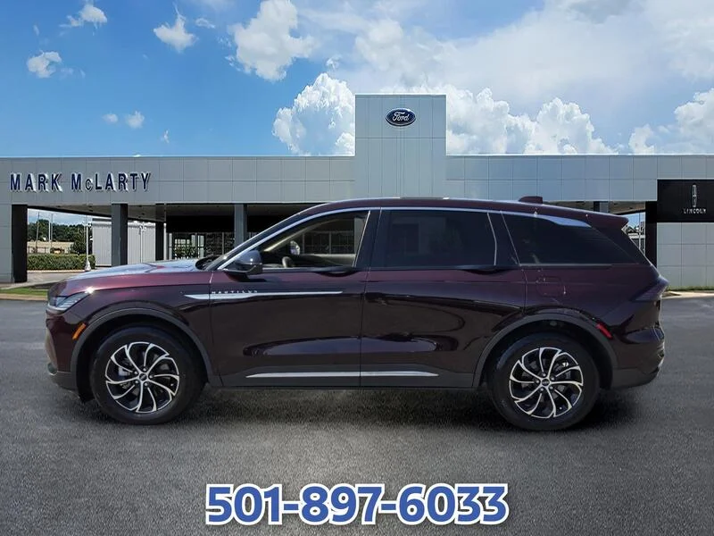 Used 2025 Red Metallic LINCOLN PREMIERE AWD image 2