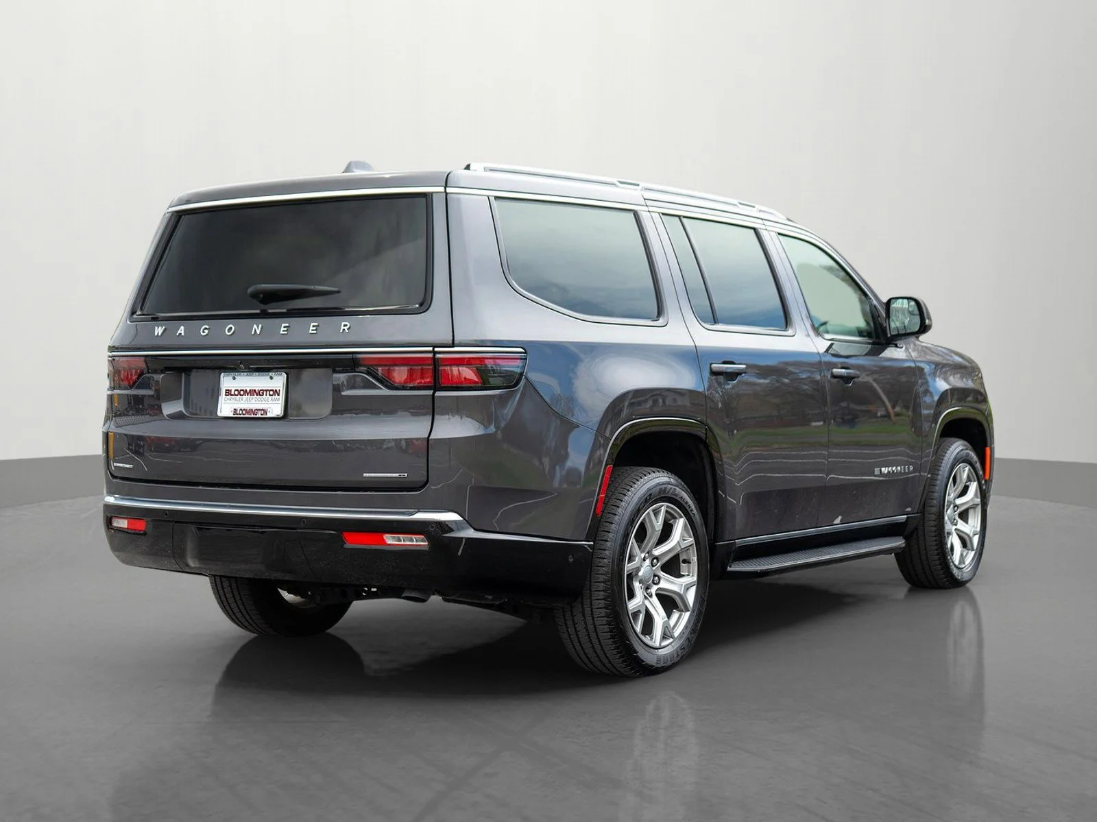 Used 2022 Baltic Gray Metallic Clearcoat Jeep Series I image 7