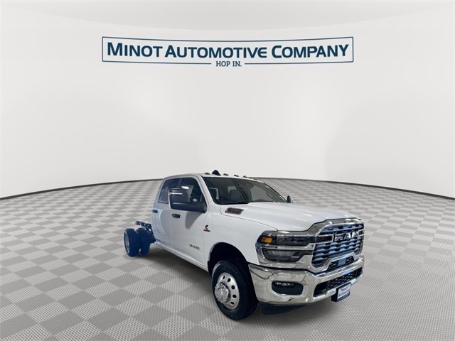 2026 Ram 3500 Tradesman photo 2