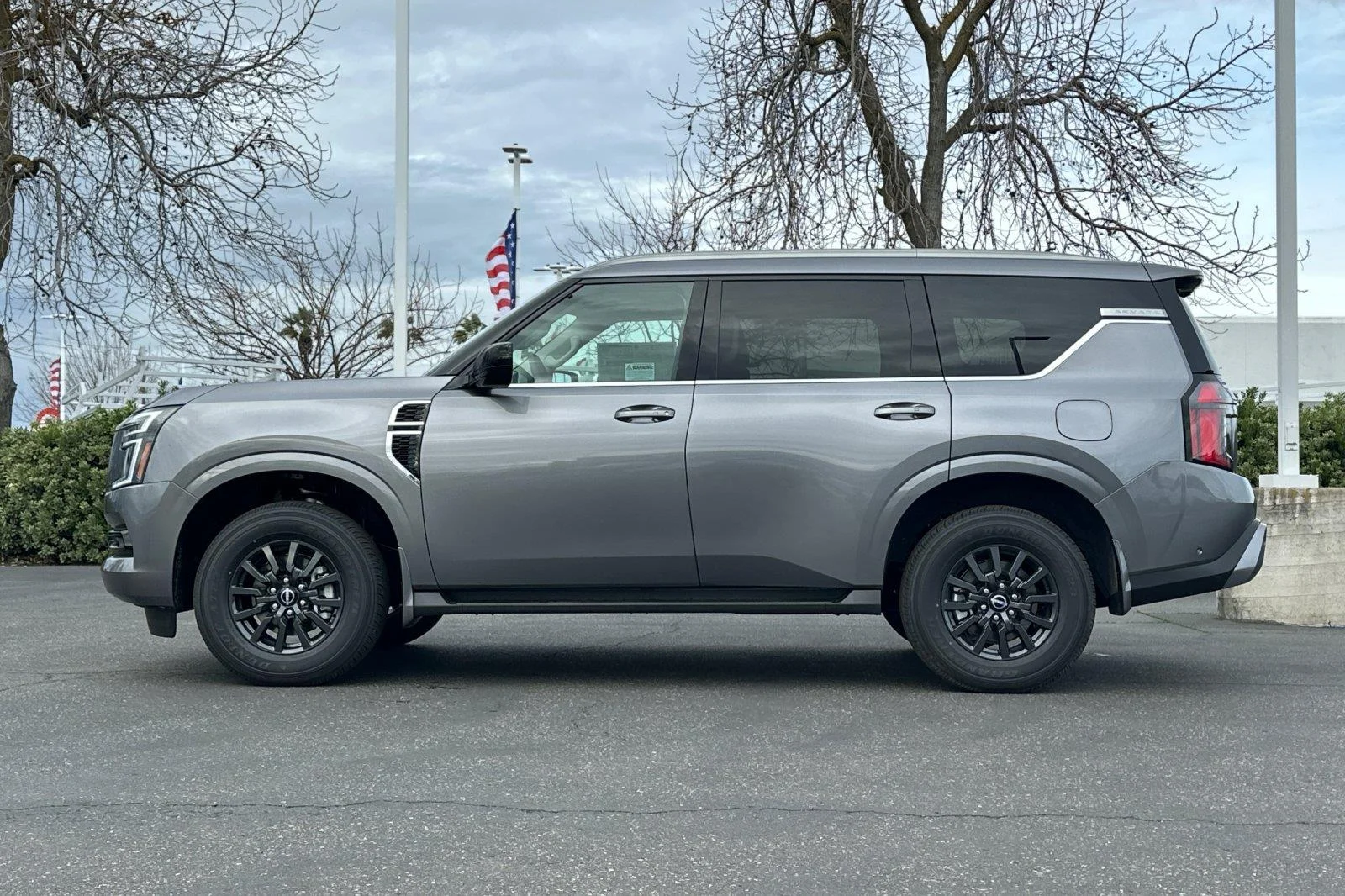 2026 Nissan Armada SV - Photo 6
