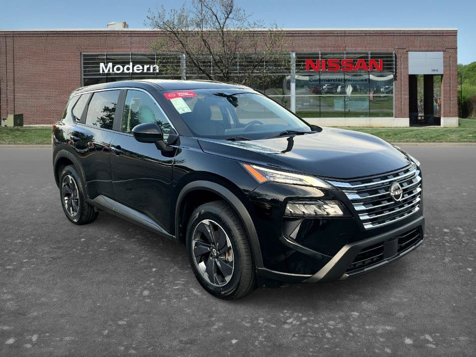 Used 2024 Super Black Nissan SV image 5