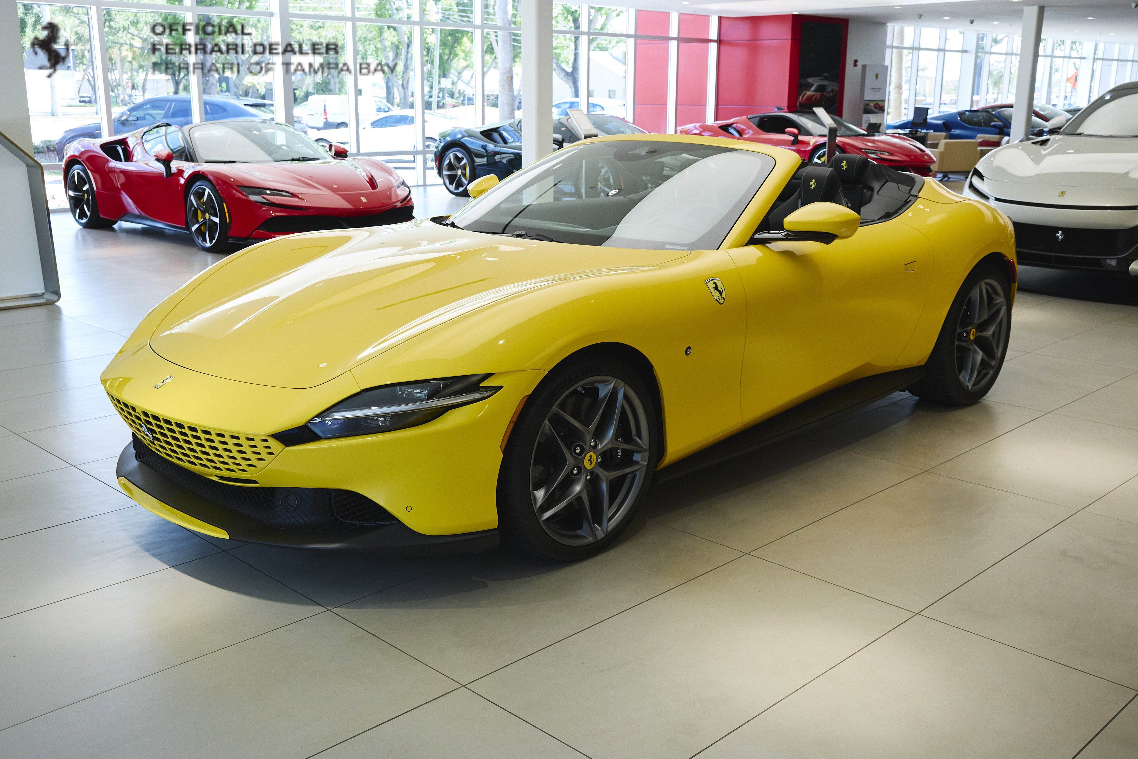 2025 Ferrari Roma Spider's photo