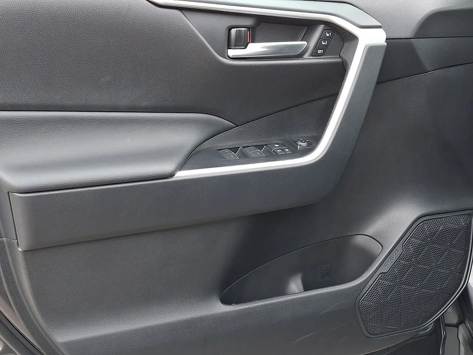 Used 2025 Magnetic Gray Metallic Toyota XLE Premium image 13