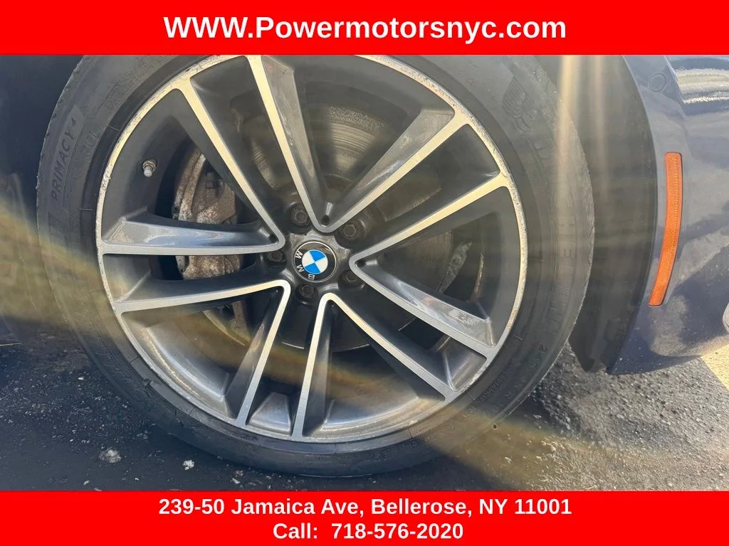 Used 2022 Blue BMW 750i xDrive image 16