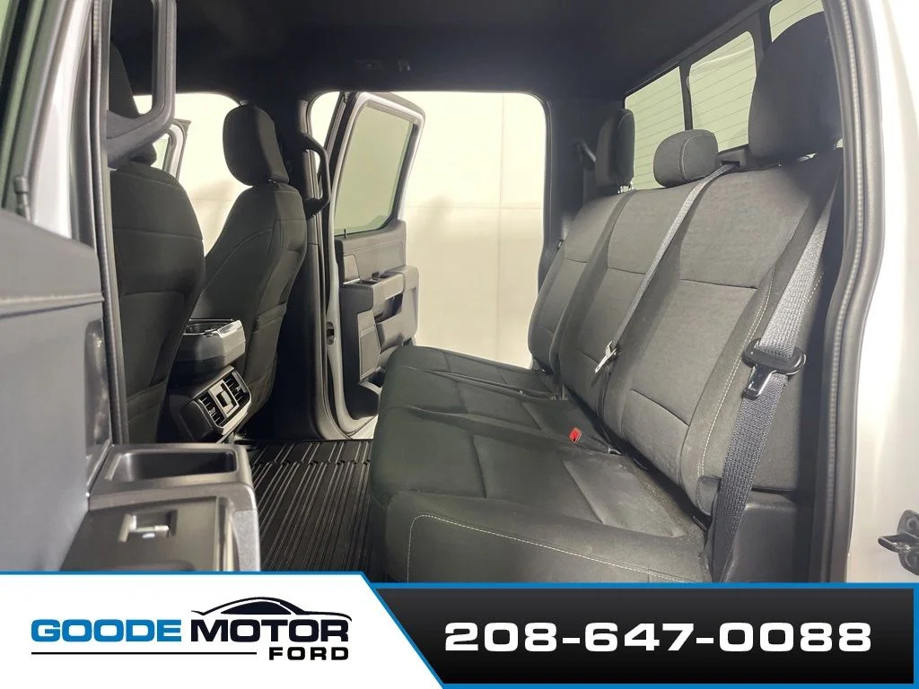 Certified Used 2023 Oxford White Ford XLT image 18