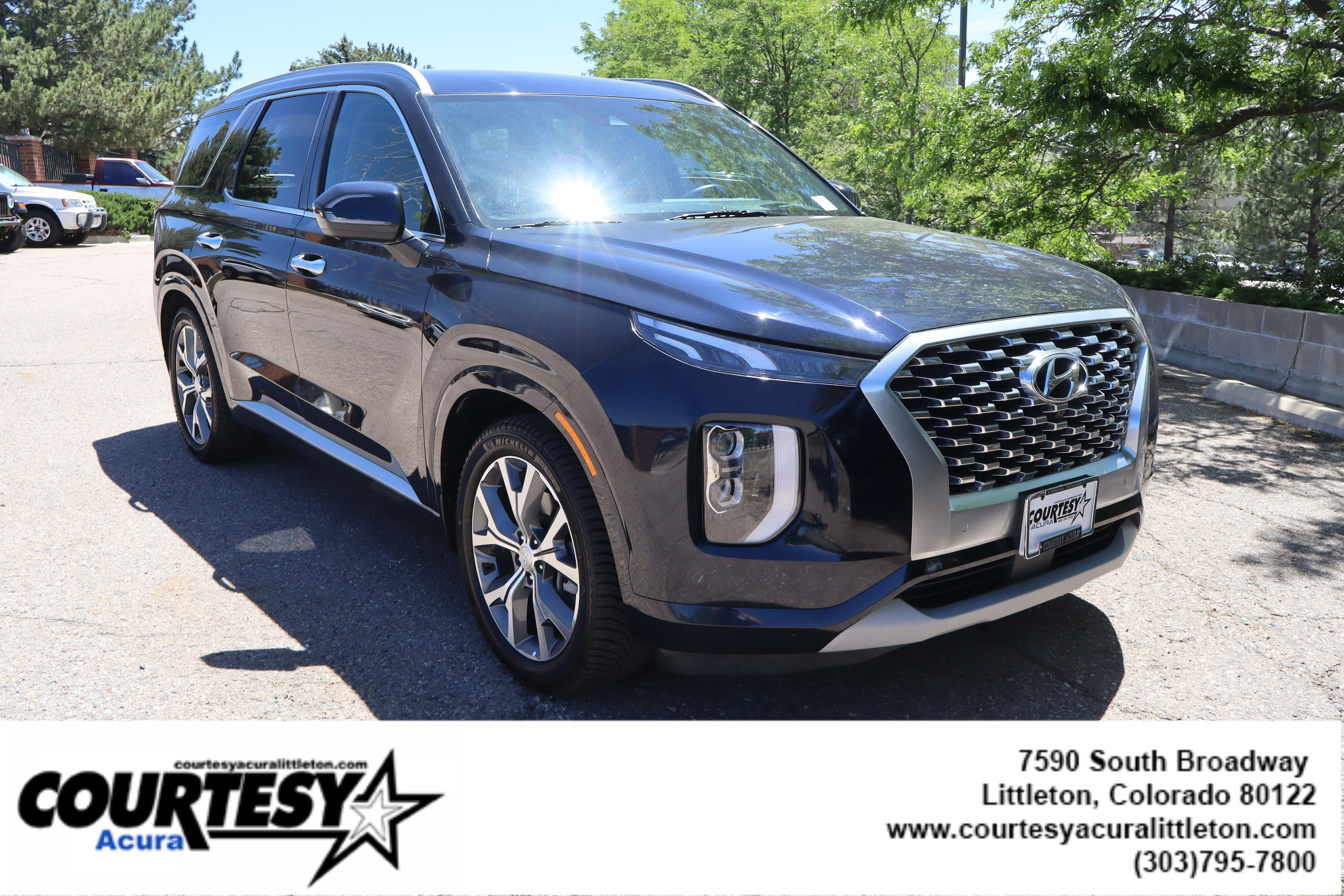 Used 2022 Moonlight Cloud Hyundai Limited image 8