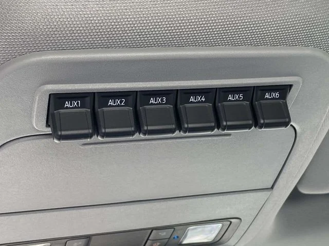 New 2026 Oxford White Ford F-250® XL image 25
