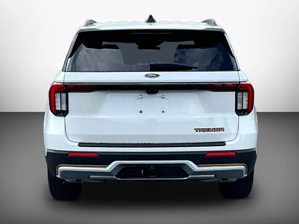 New 2026 Star White Metallic Tri-Coat Ford Tremor® image 4