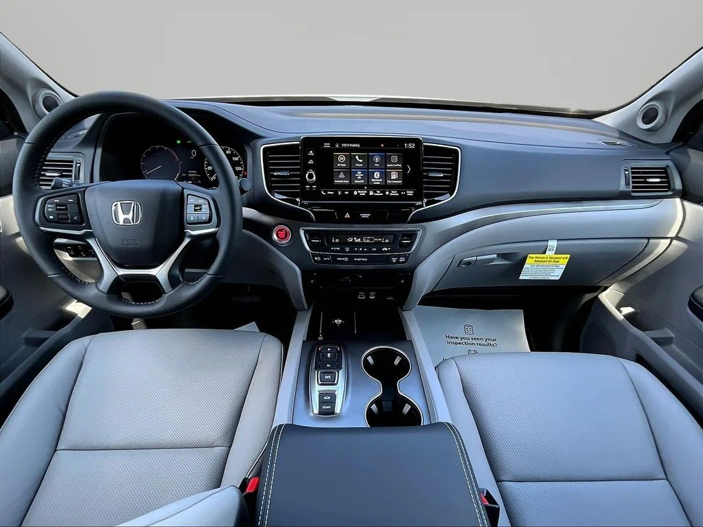 New 2026 Platinum White Pearl Honda RTL image 8
