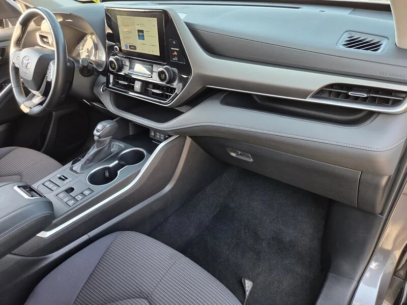 Used 2024 Magnetic Gray Metallic TOYOTA LE AWD image 20