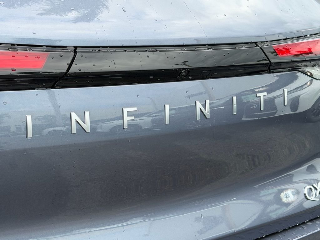 New 2027 MOONBOW BLUE INFINITI Luxe FWD image 10