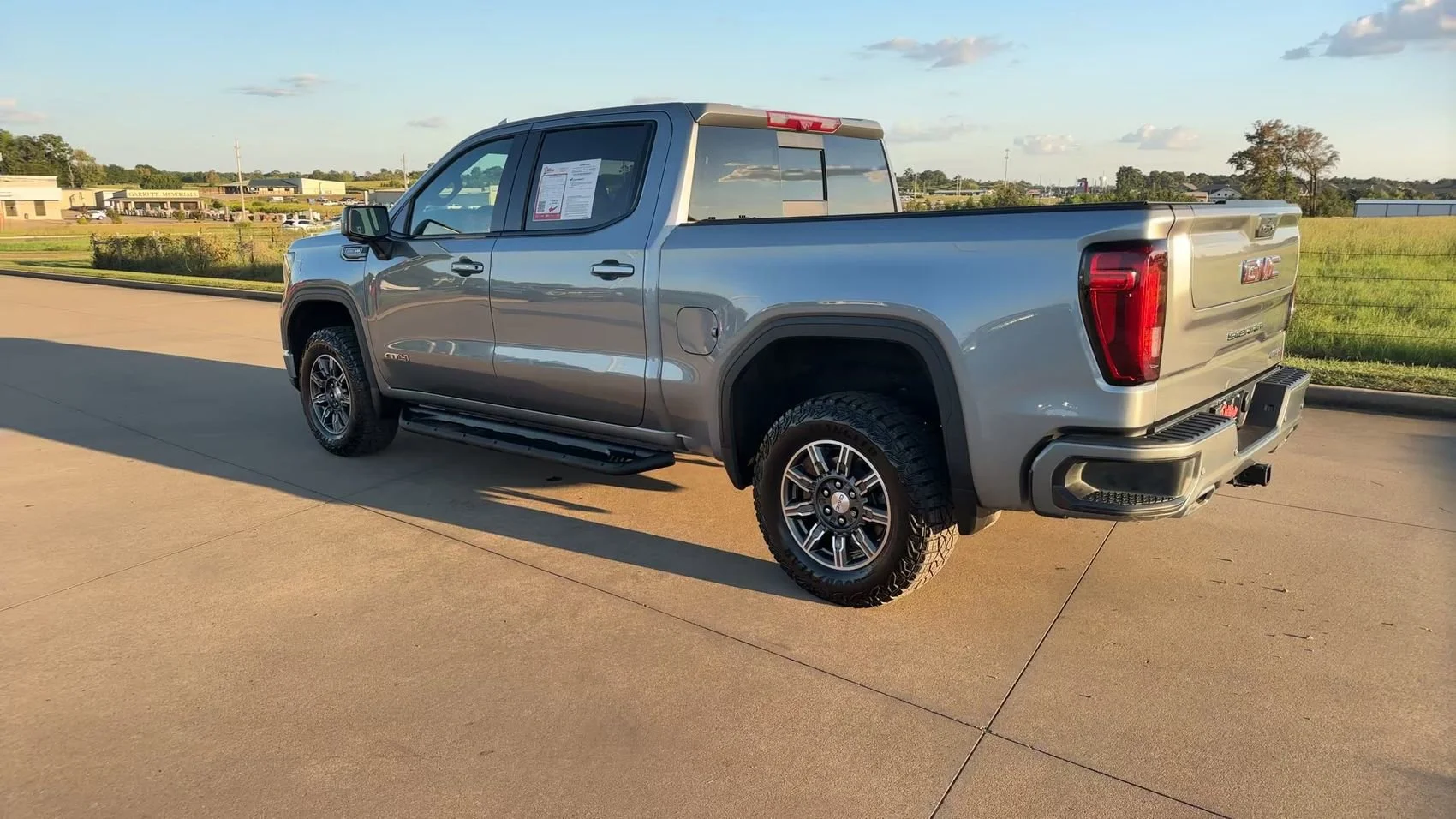 2024 GMC Sierra 1500 AT4 - Photo 7
