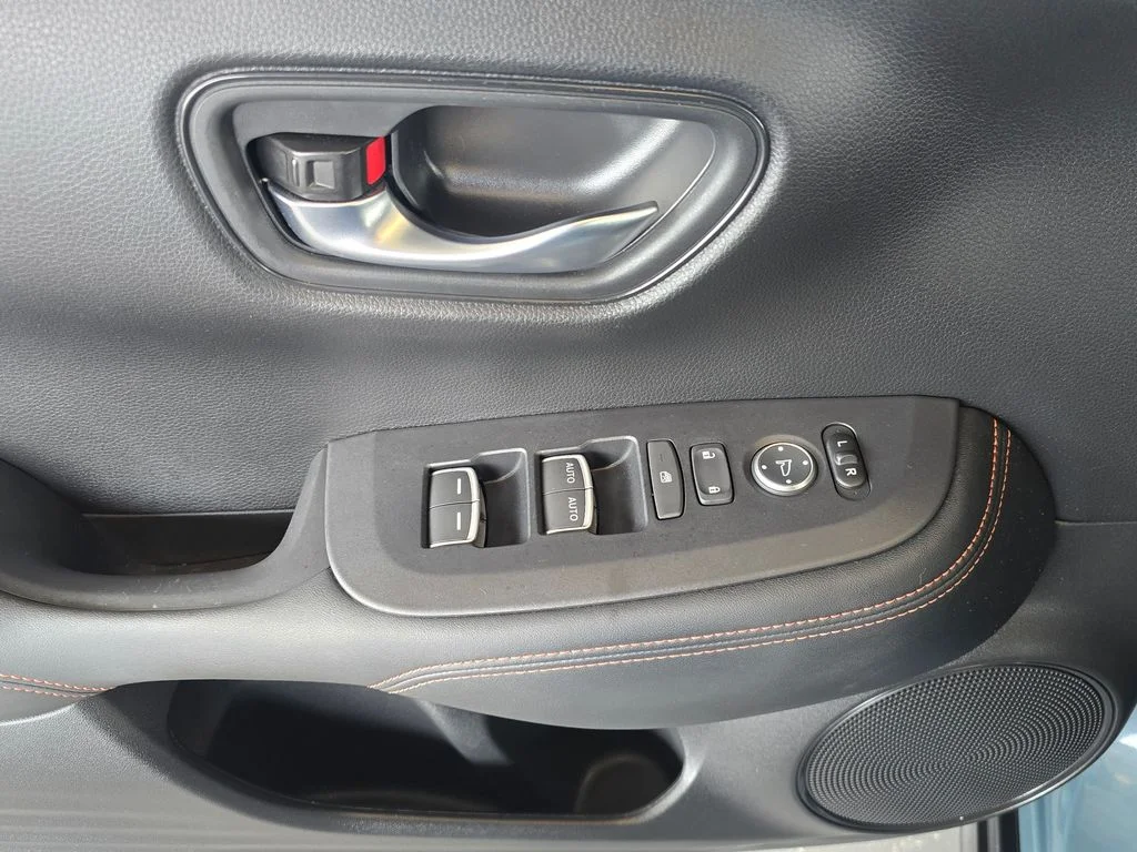 Used 2025  Honda Sport image 24