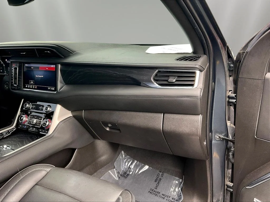 Used 2021 Hunter Green GMC Denali image 26