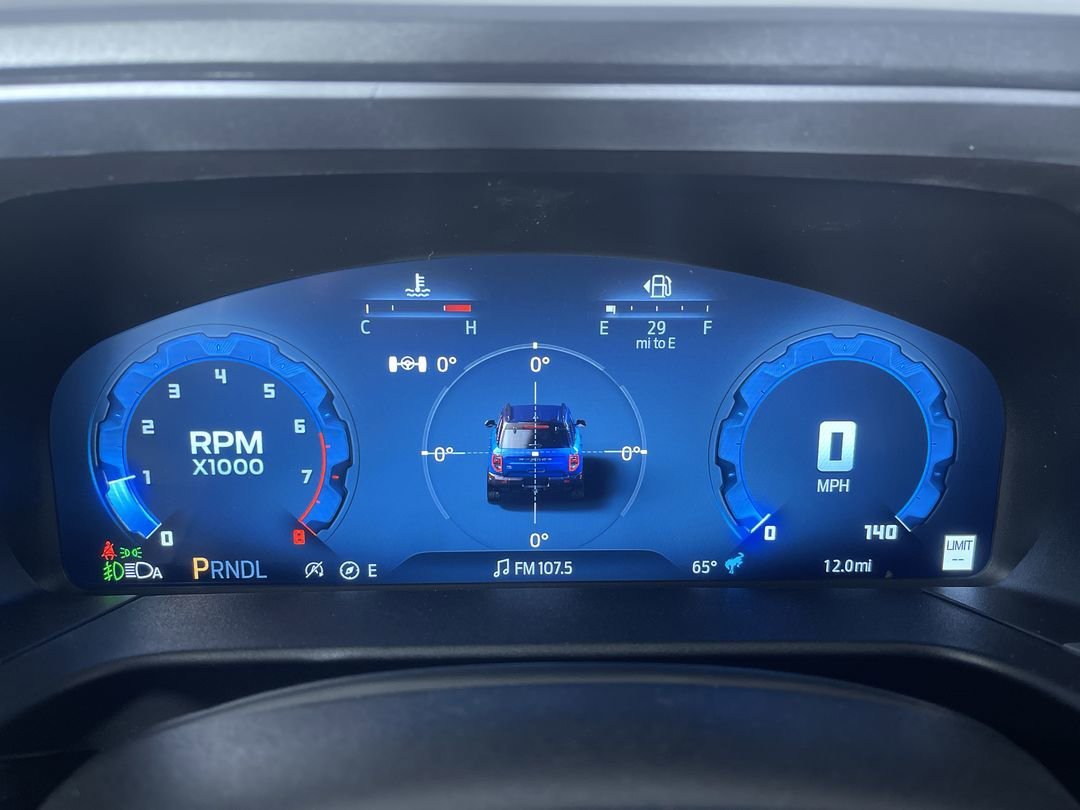 New 2025 Azure Gray Metallic Tri-Coat Ford Outer Banks image 17