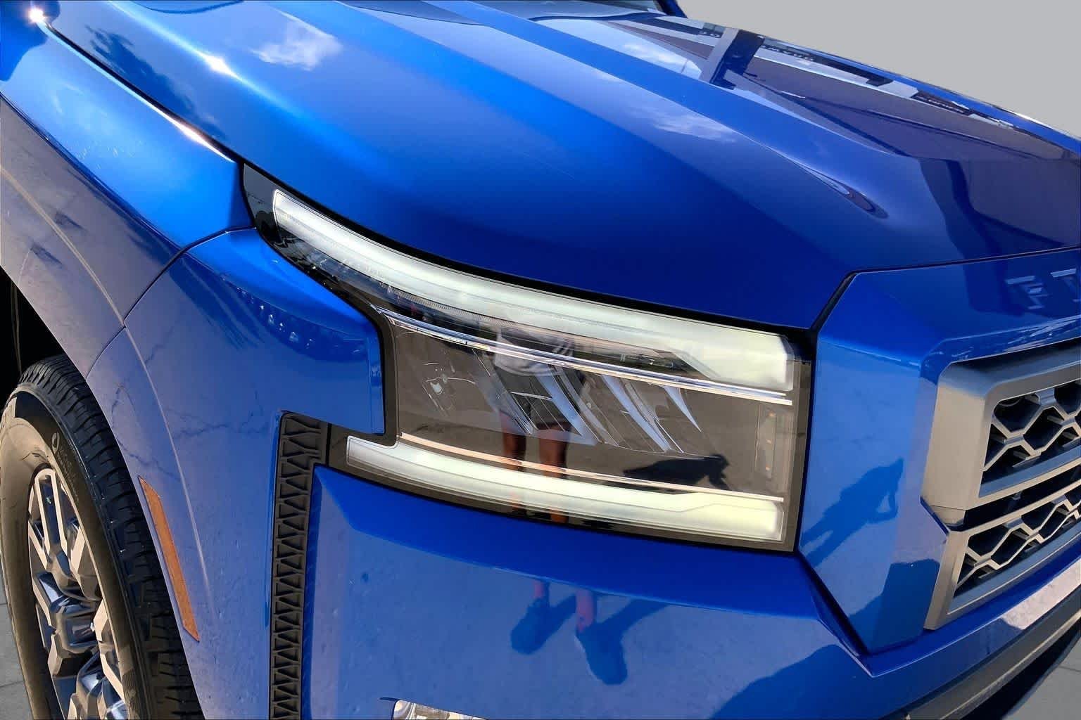 Used 2024 BLUE Nissan SL image 26