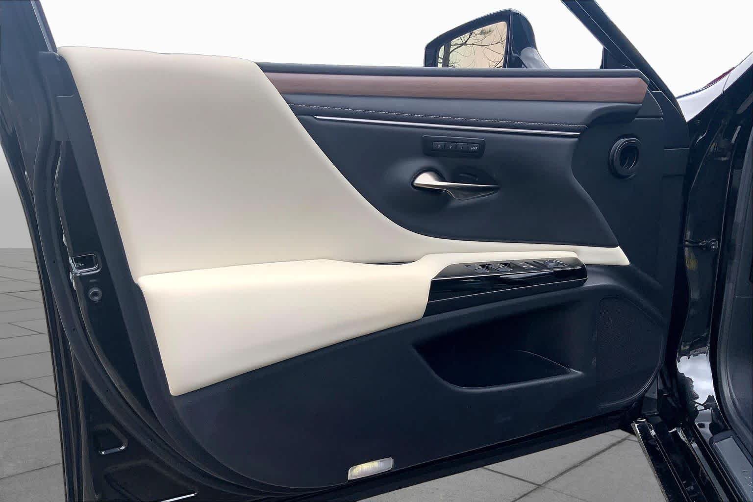 Used 2025 Caviar Lexus  image 22