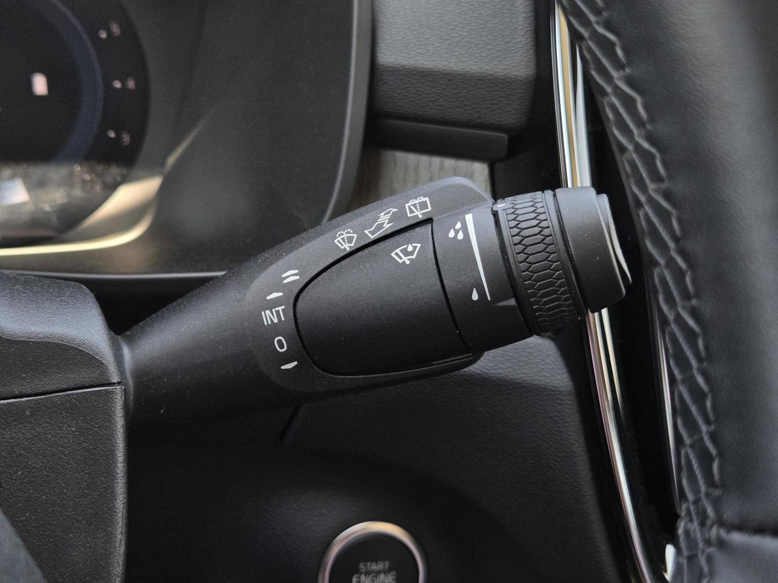 Used 2025 Black Volvo Plus Dark Theme image 18