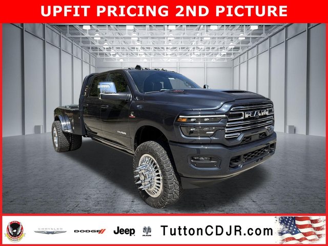 2026 RAM 3500 Laramie DRW / DUALLY