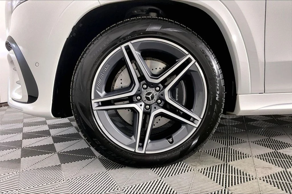 2026 Mercedes-Benz GLS Base - Photo 8