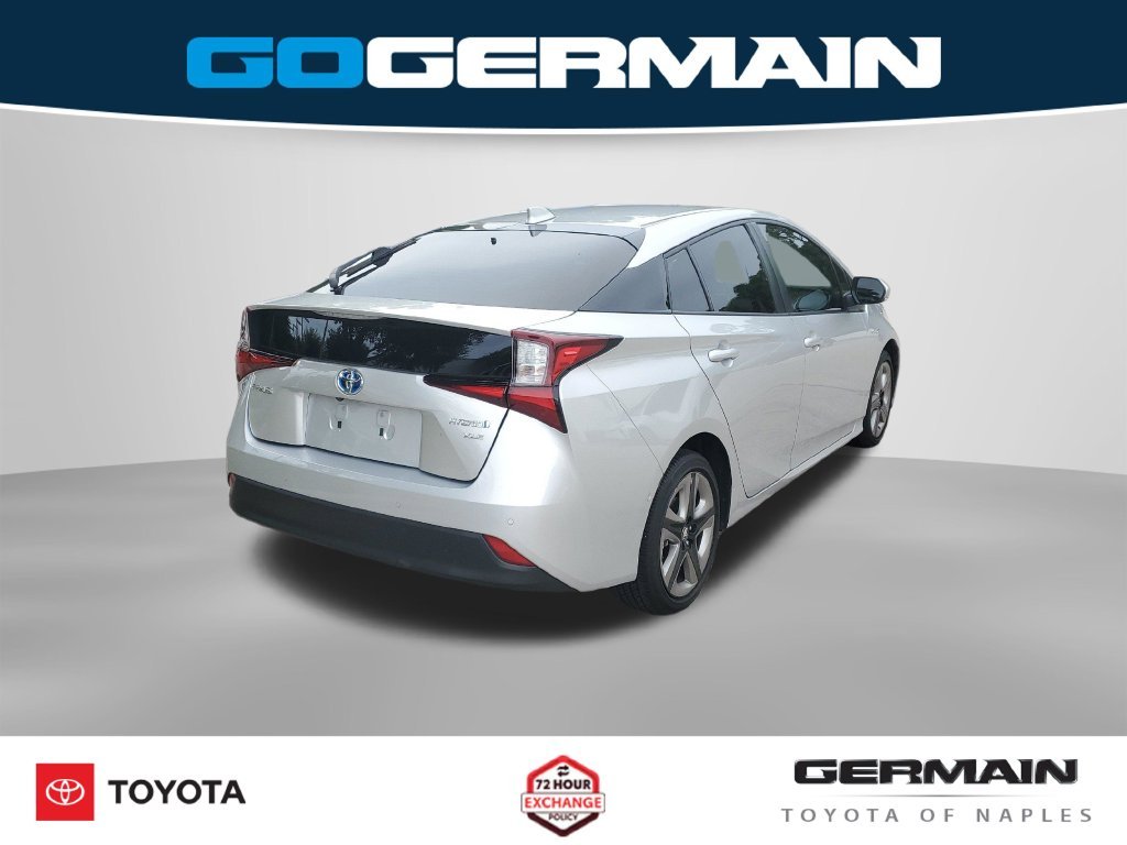 Certified Used 2022 Silver Toyota XLE image 9