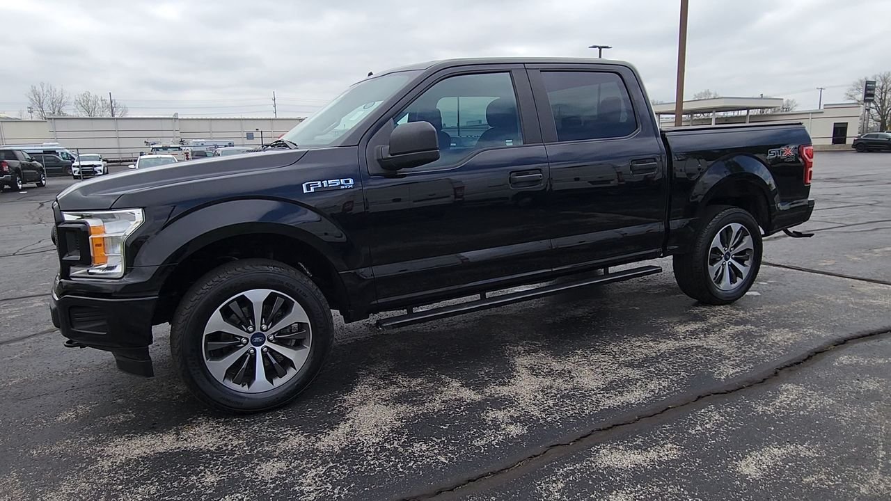 Used 2020 Black Ford XLT image 4