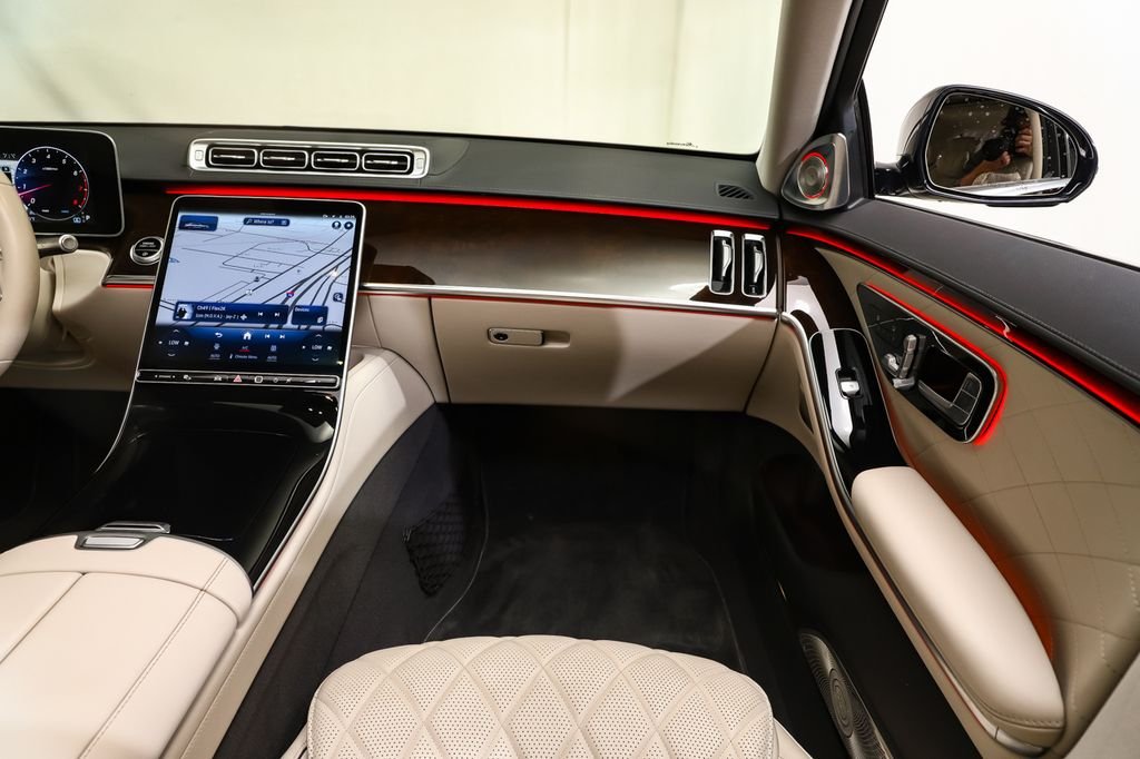 Certified Used 2023  Mercedes-Benz S 580 image 17