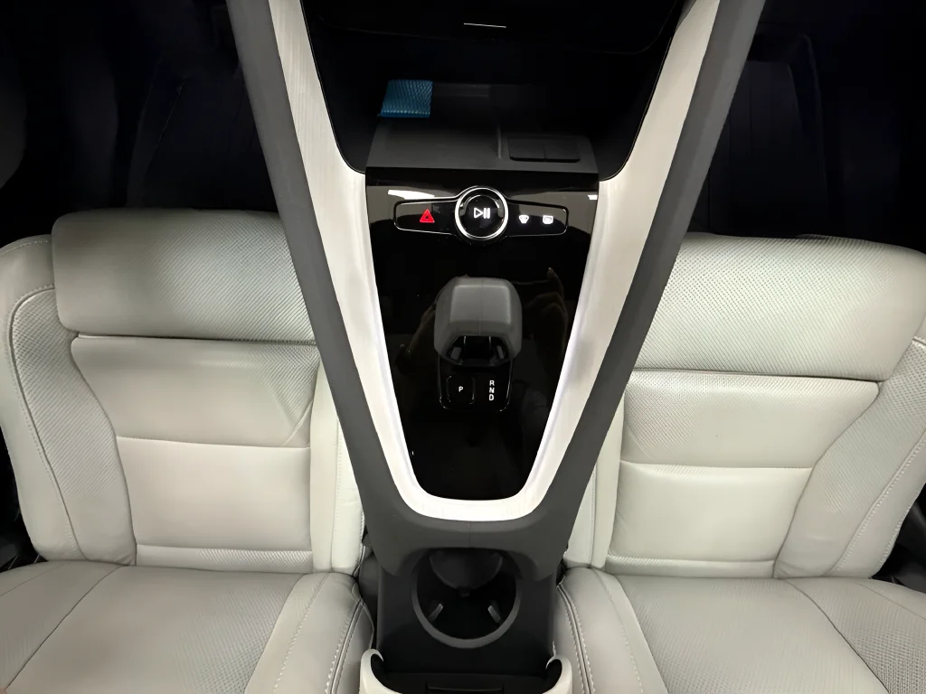 Used 2024 Gray Polestar Long Range Dual Motor image 18