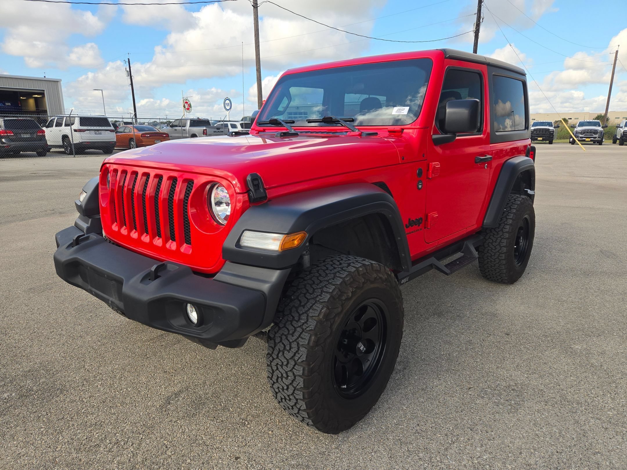 Used 2023 Firecracker Red Clearcoat Jeep Sport S image 7