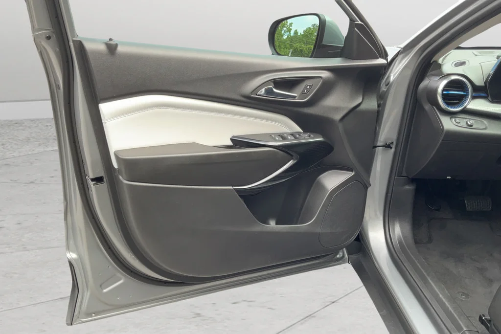 2026 Chevrolet Trax LT - Photo 11