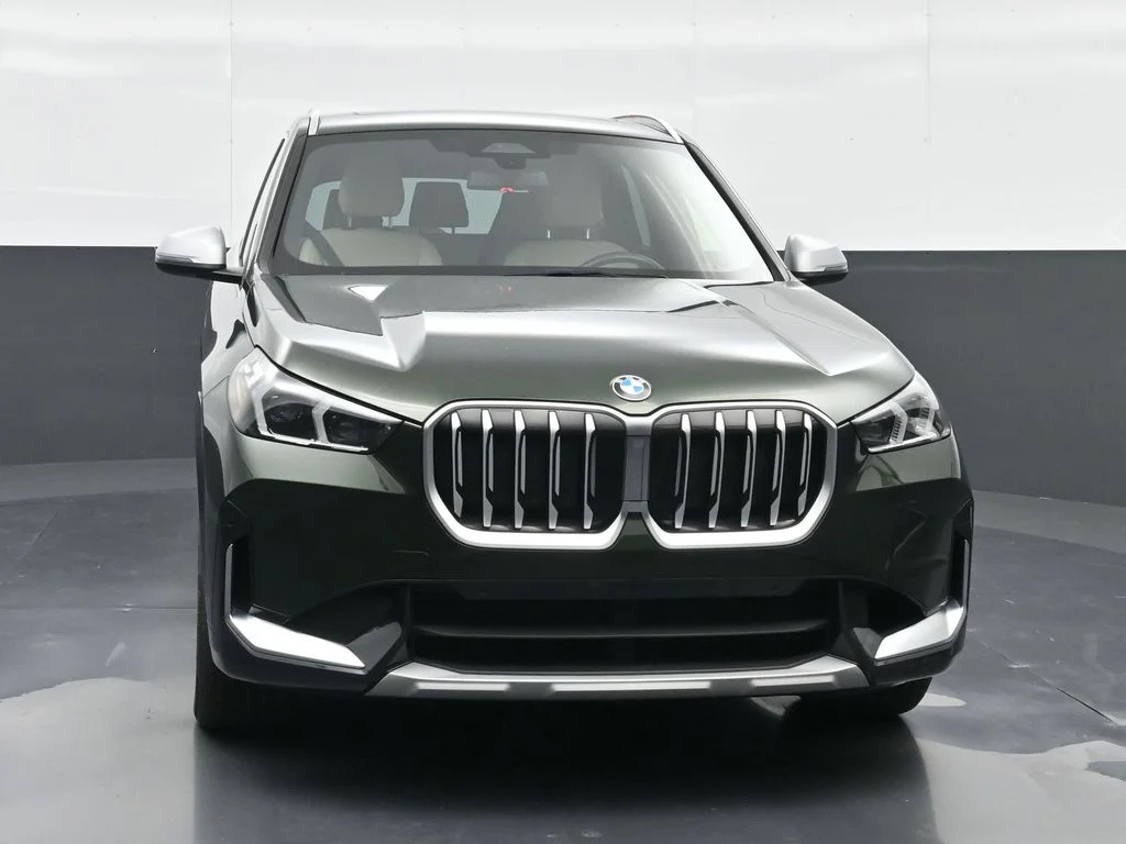 Used 2023 San Remo Green Metallic BMW xDrive28i image 6