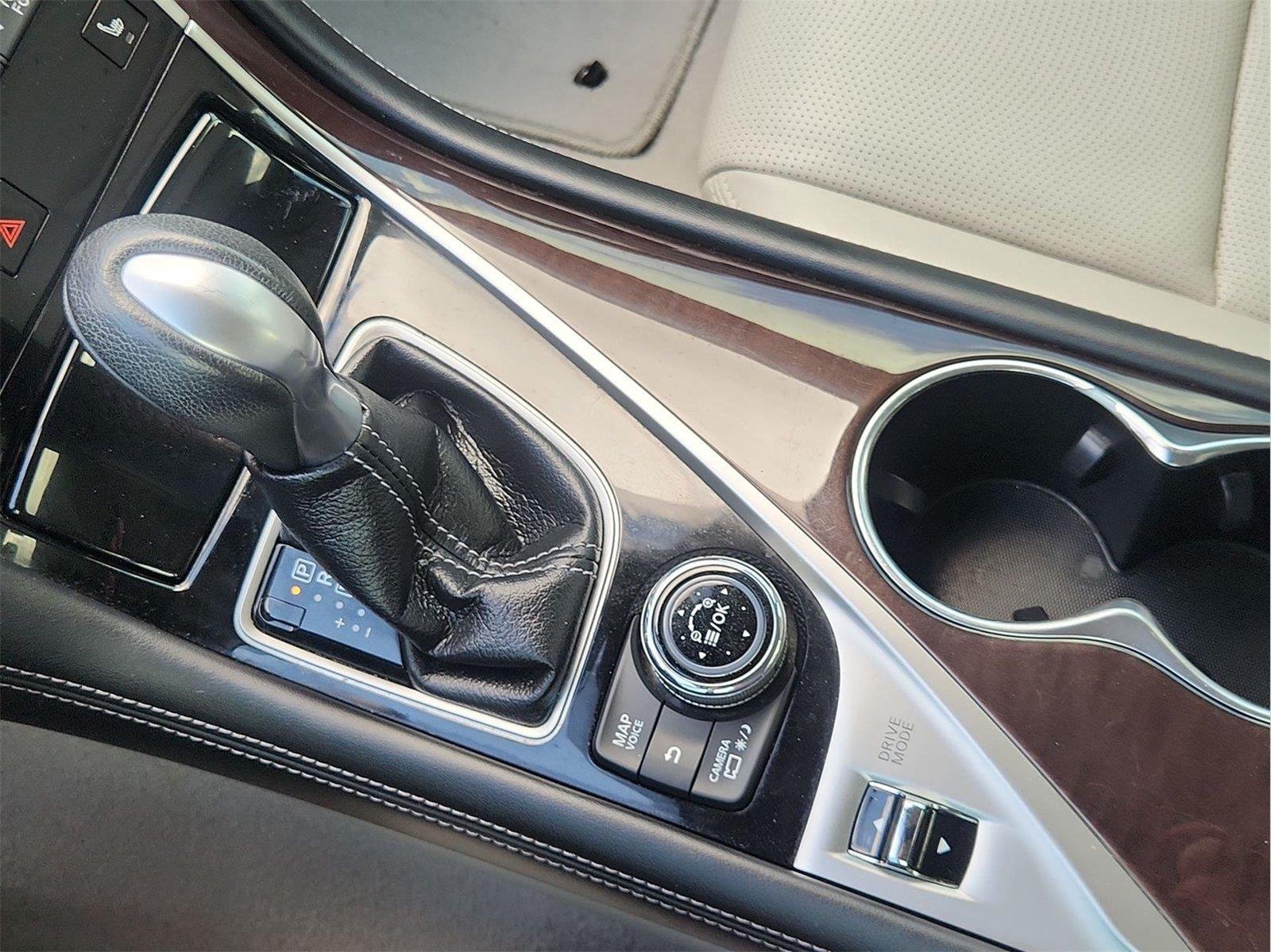 2016 INFINITI Q50 Premium - Photo 10