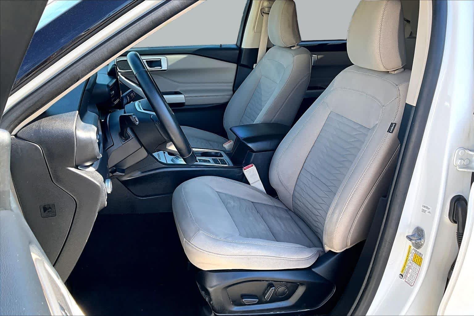 Used 2021 Star White Metallic Tri-Coat Ford XLT image 8