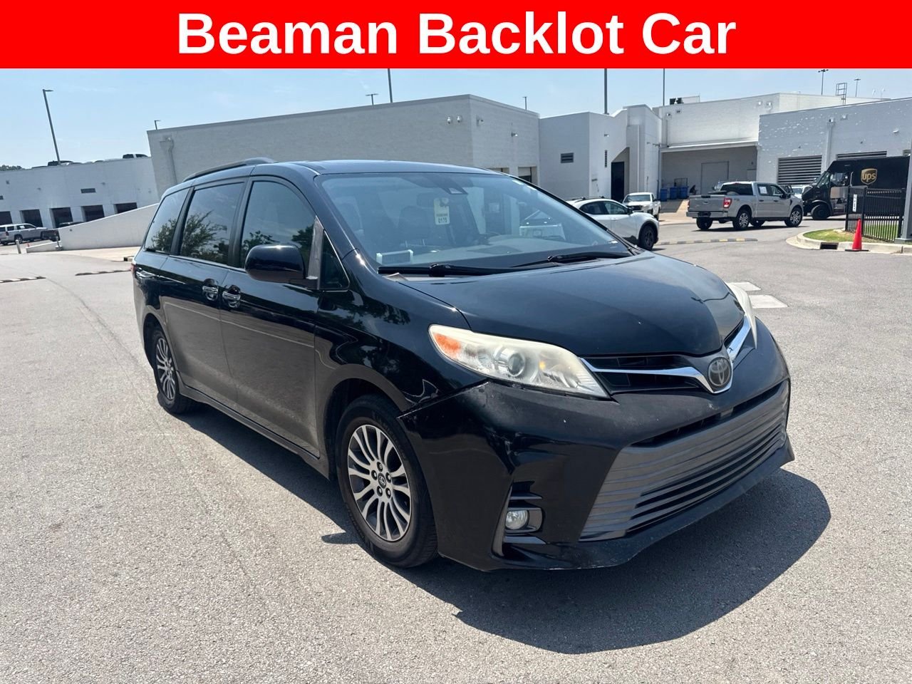 Used 2019 Black Toyota XLE image 2