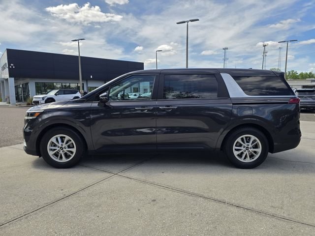 Used 2024  Kia LX image 5