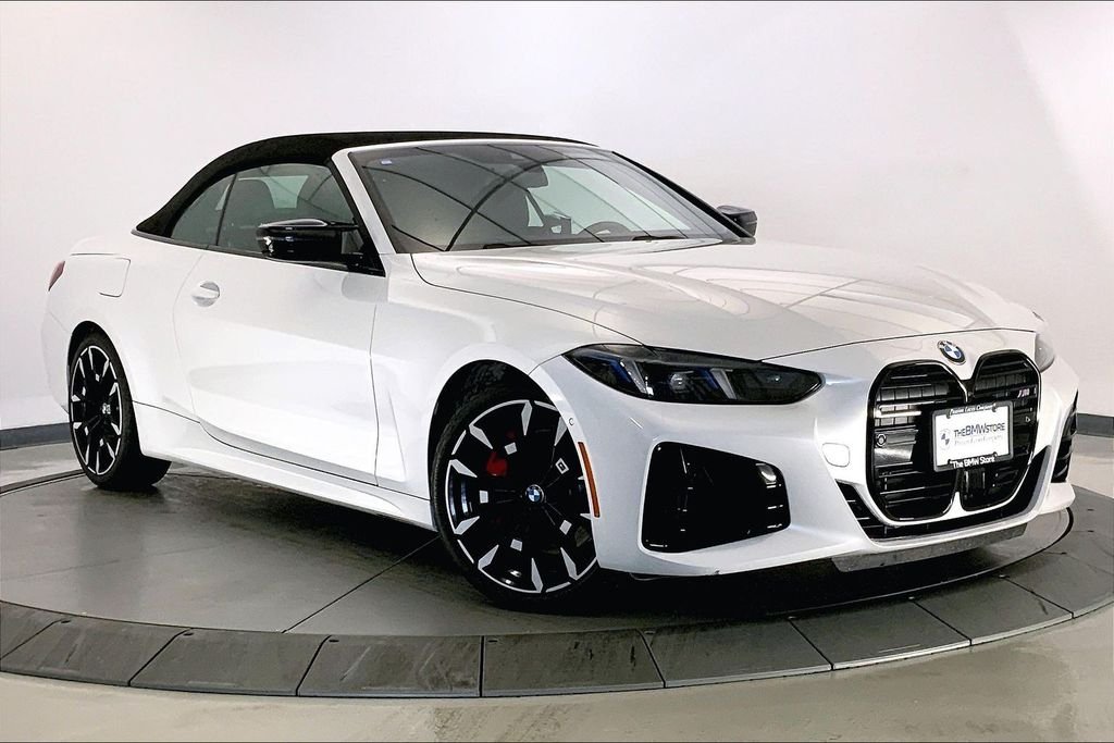 Used 2025 Mineral White Metallic BMW  image 1