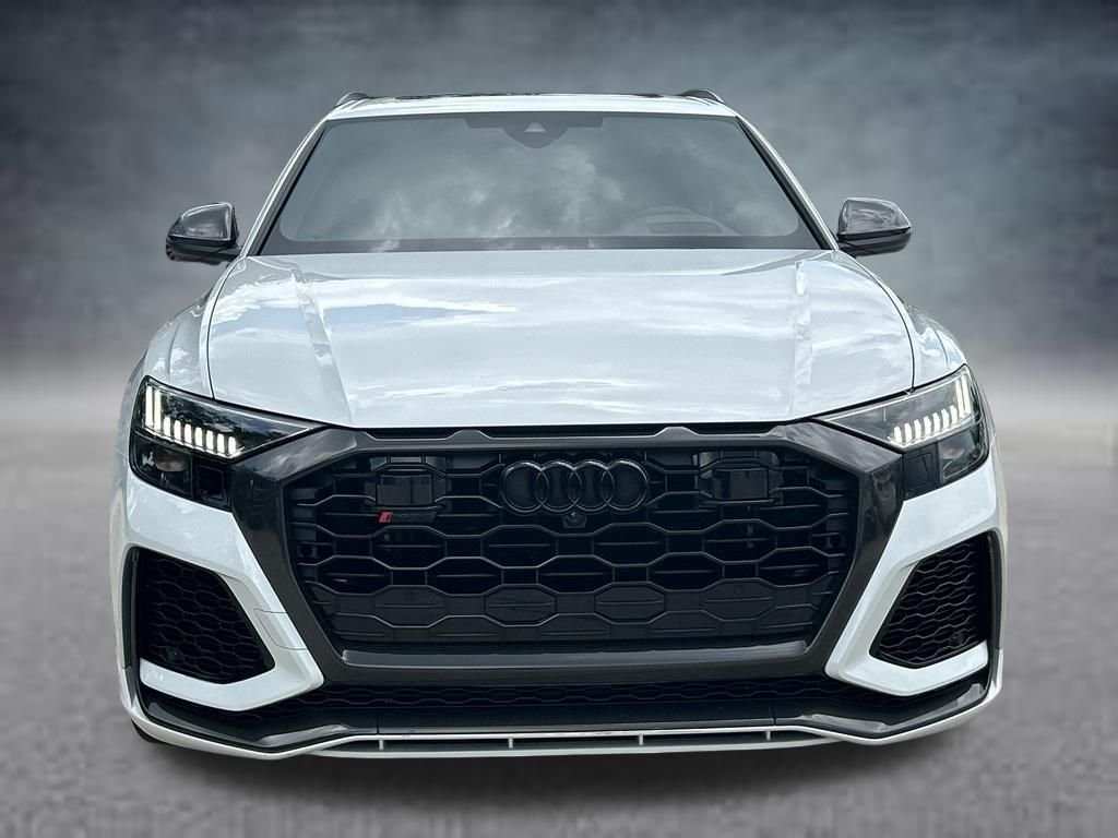Used 2024  Audi 4.0T image 8