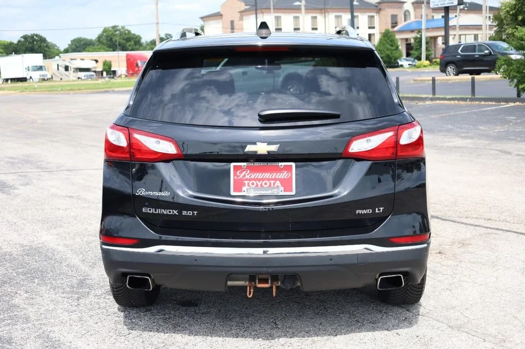 Used 2019 Mosaic Black Metallic Chevrolet AWD 4dr LT w/2LT image 6