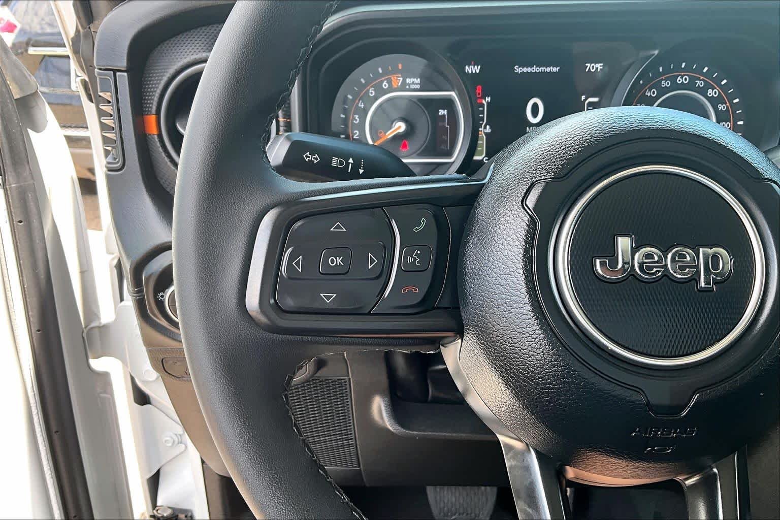 Used 2026 Bright White Clearcoat Jeep Mojave image 22