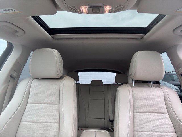 Used 2020 Polar White Mercedes-Benz GLE 350 image 19