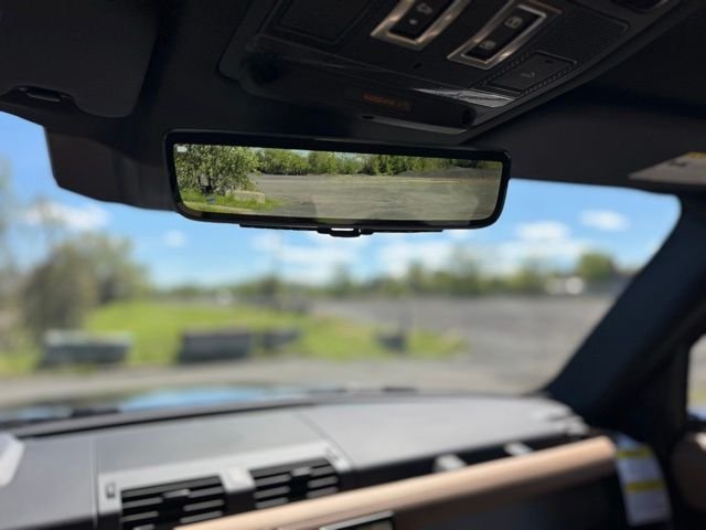 New 2026 Santorini Black Land Rover S image 18