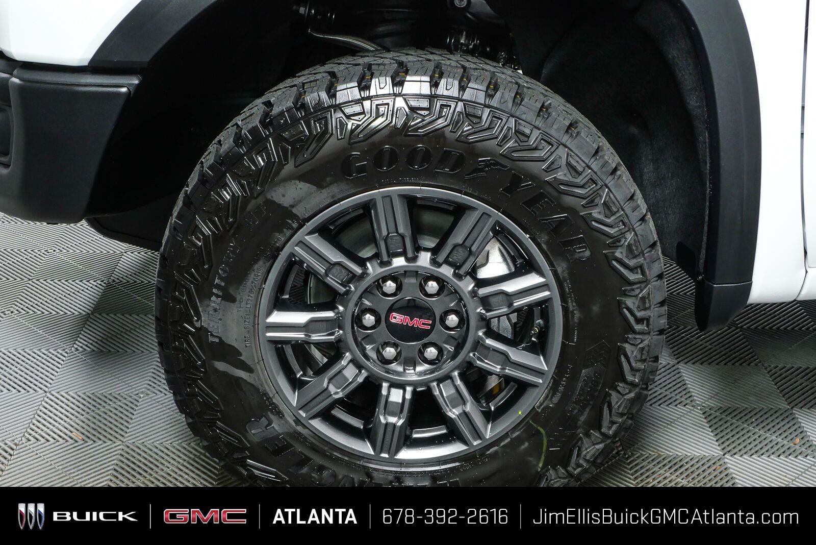 2026 GMC Sierra 1500 AT4X - Photo 37