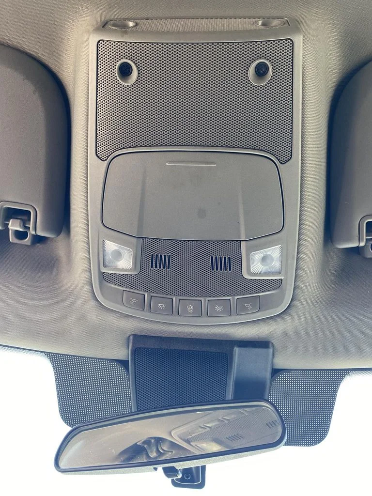 Used 2022 White Ford XL image 21