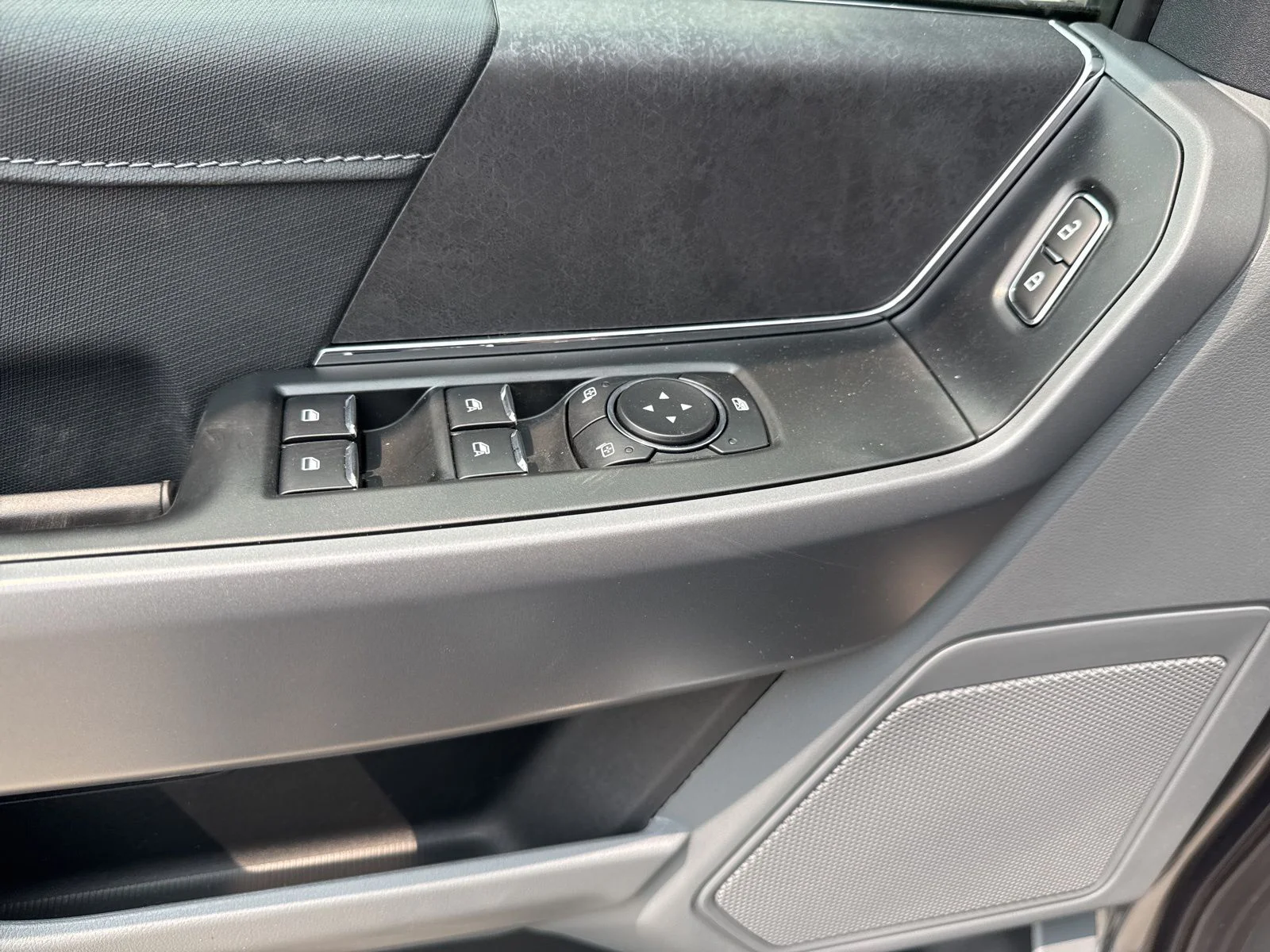 2025 Ford F-150 XLT - Photo 11
