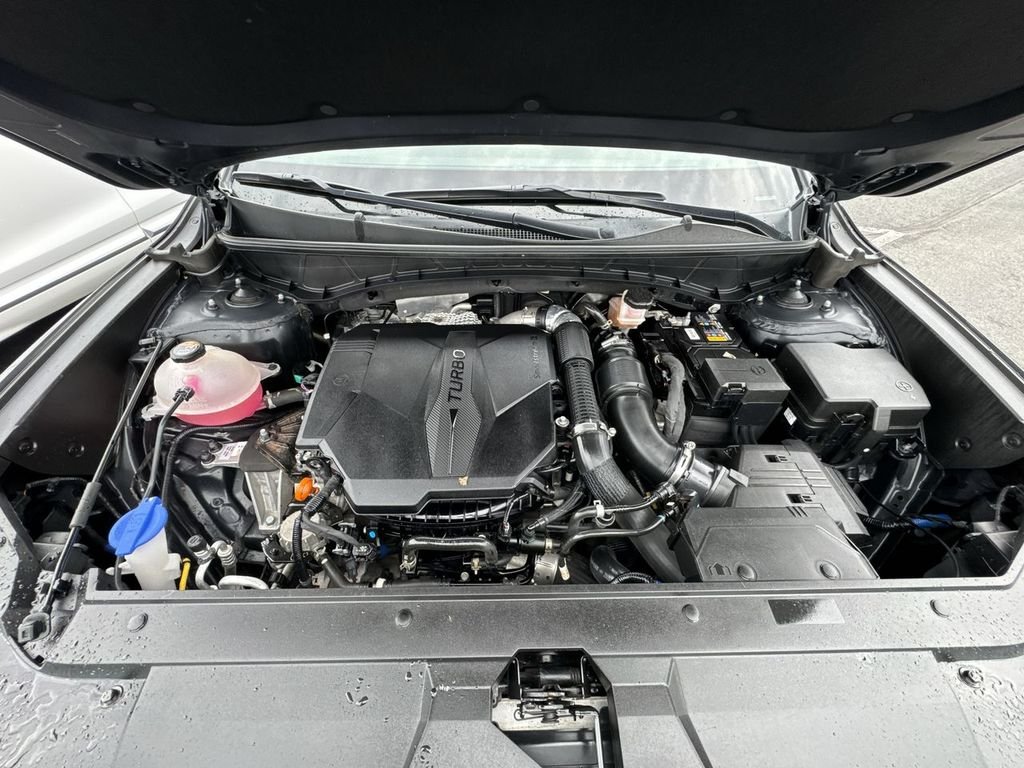 Certified Used 2022 Black Hyundai SEL Premium image 32