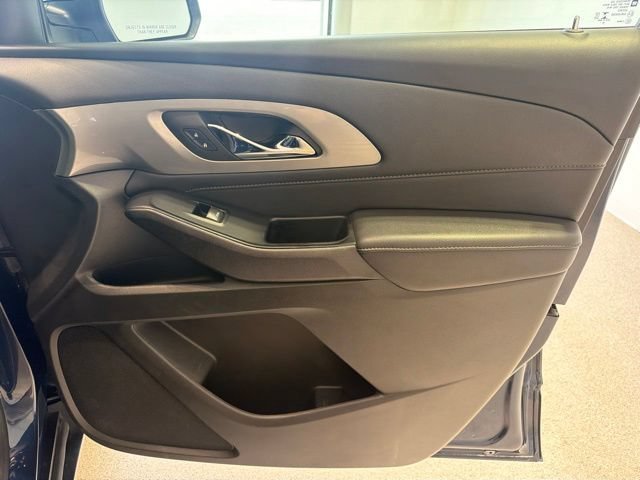 Used 2023 Northsky Blue Metallic Chevrolet LT Cloth image 14
